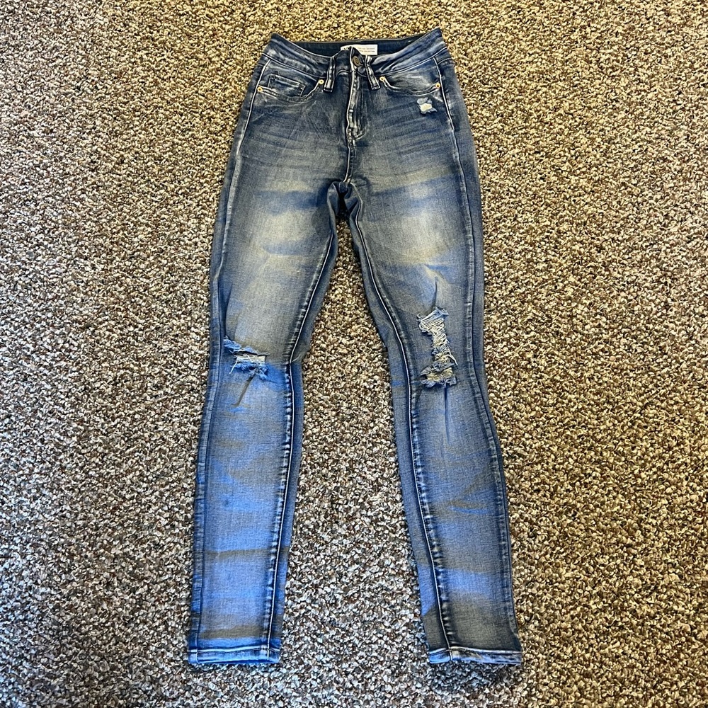 YMI SKINNY HIGH RISE JEANS SIZE 3/26